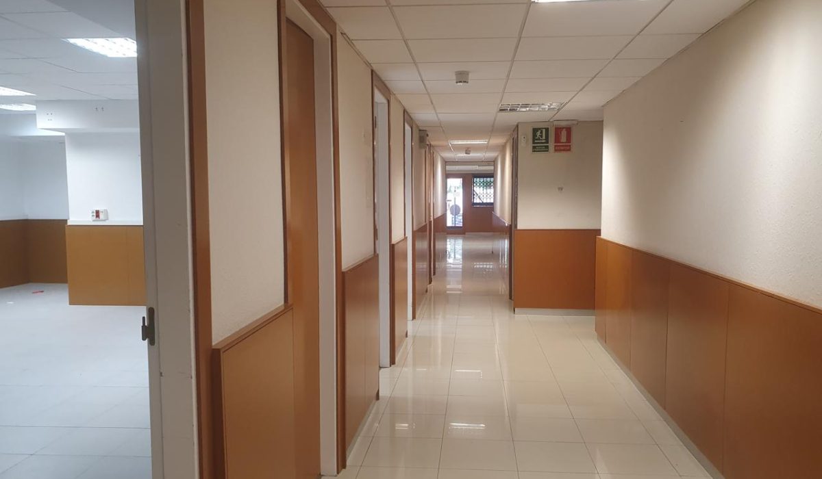 3727063-2dba2396