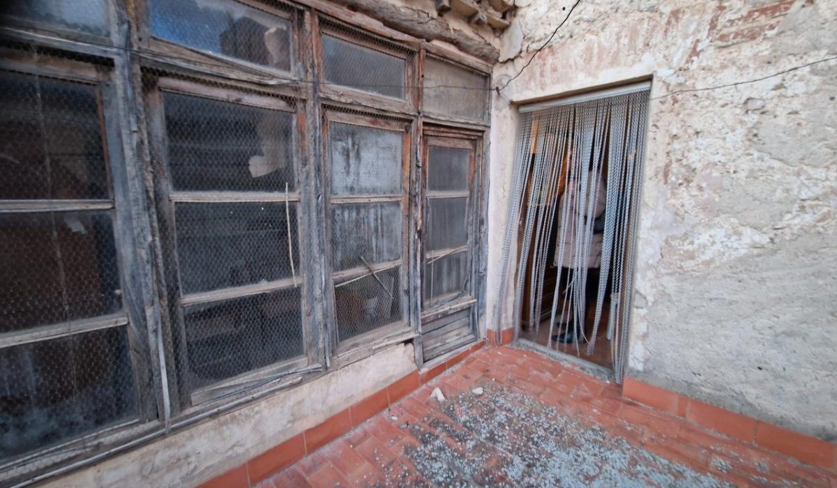 3956421-cd51165c
