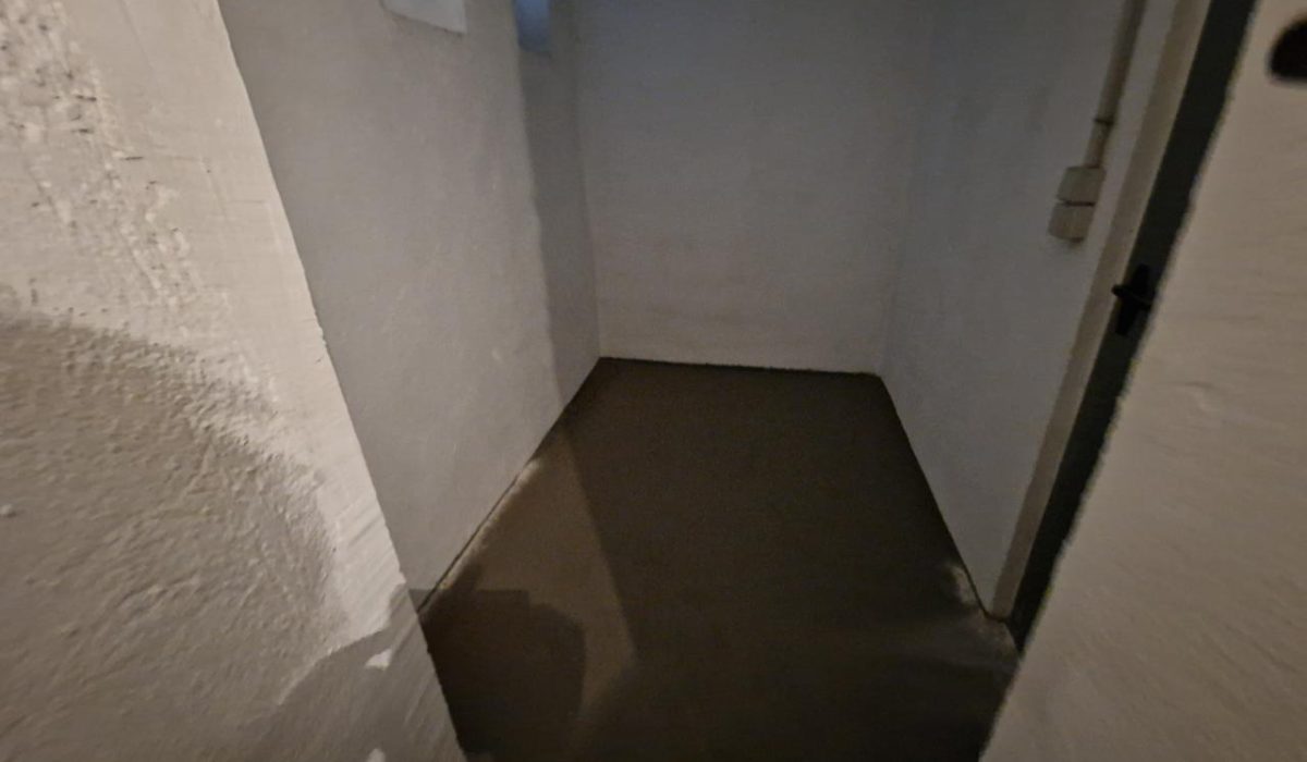 4045229-63048724