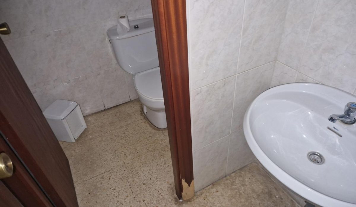 4080939-74fa8d9e