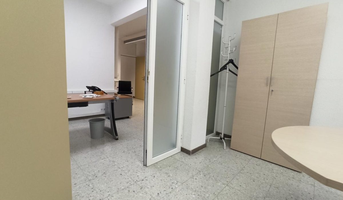 4102797-3ee61874