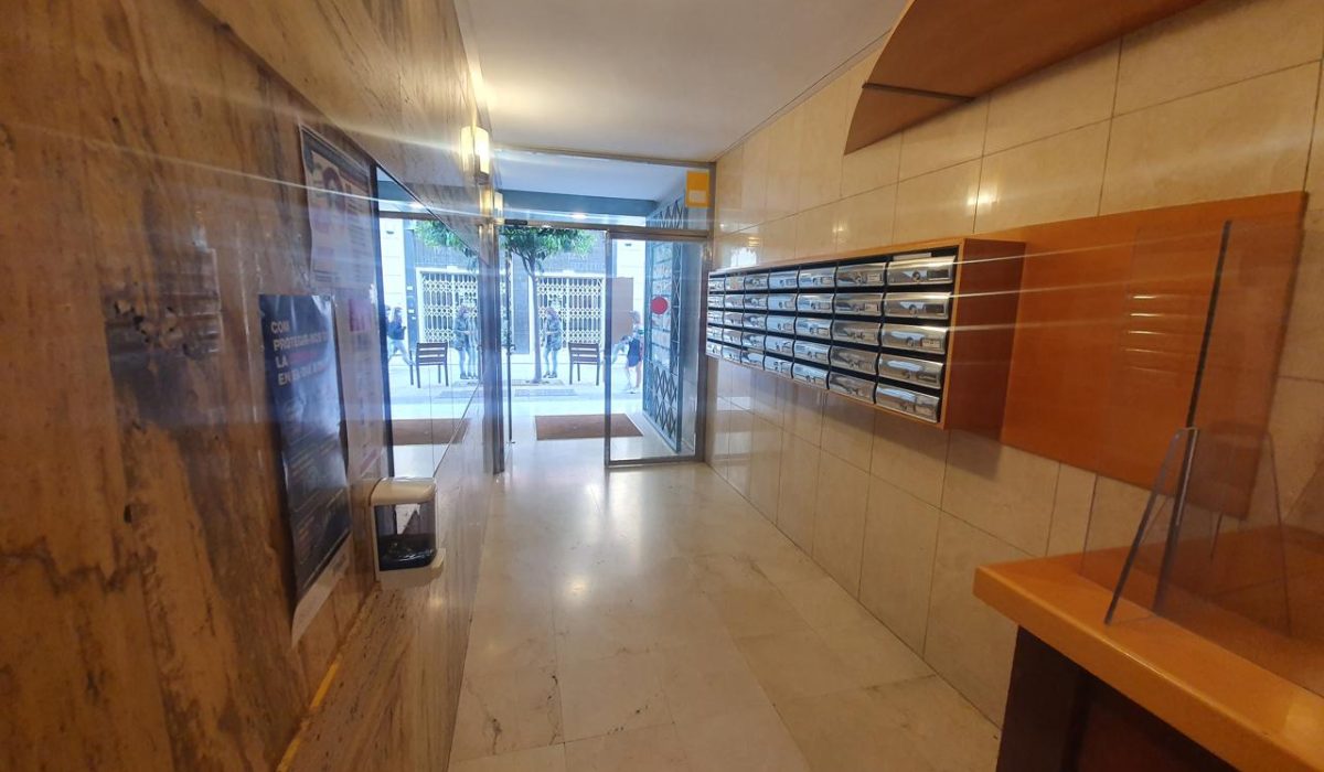4107649-98daa7bd