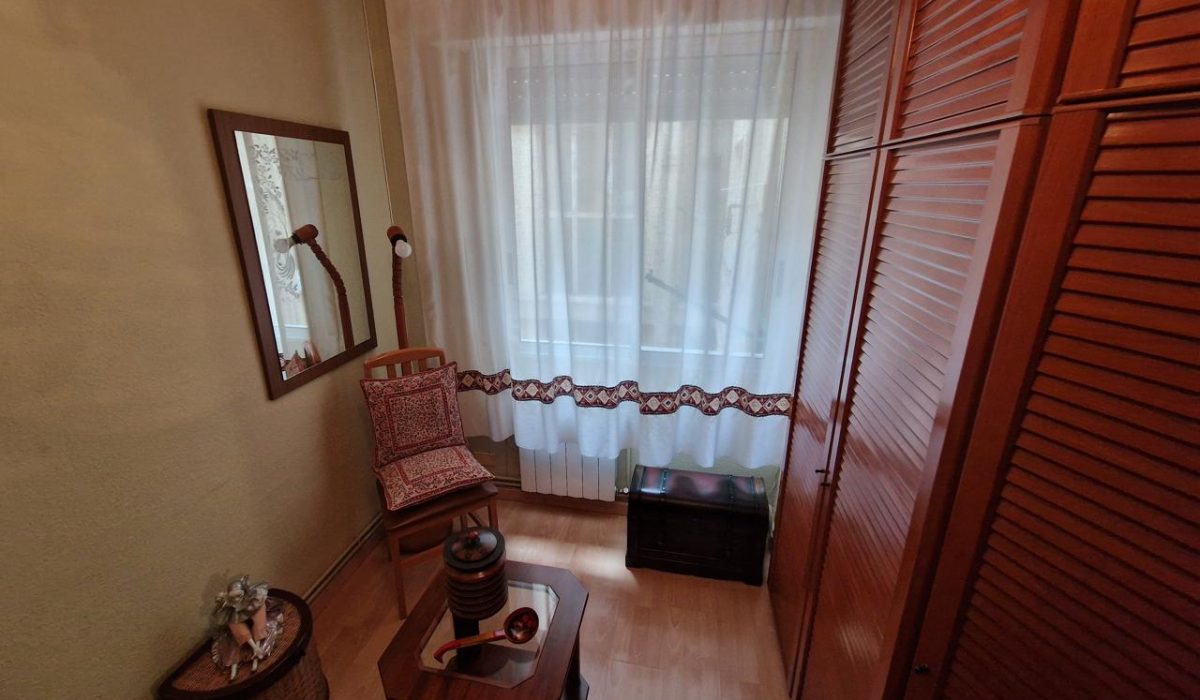 4113710-083cd935
