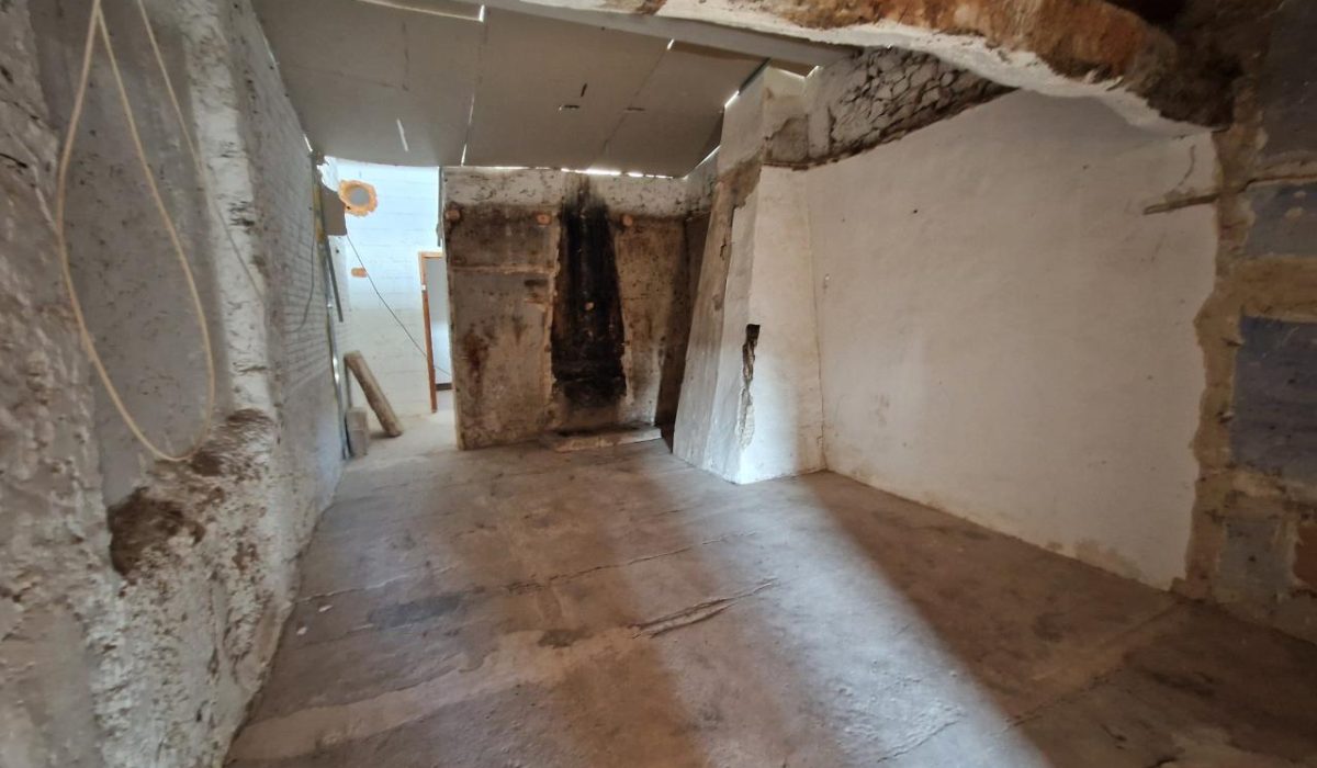 4116362-27f61319